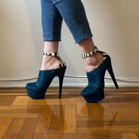 London Trash Wynne Blue and Zebra Print Mule High Heel Platform Ankle Strap 11us - Picture 1 of 8